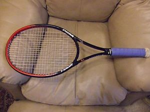 Volkl Quantum Tour 8 Tennis Racquet 100 sq in head Size 4 5/8" Grip