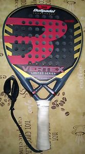 Pala de Padel Bullpadel Vertex Limited Edition con funda original Rígida