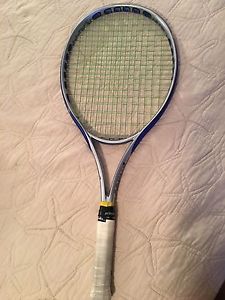 tennis racquet