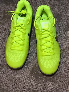 Womens Nike Zoom Cage 2 Size 10.5