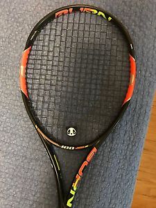 tennis racket