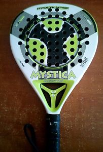 Pala de Padel Mystica Apocalipse X Force. Pala de Juan Limones