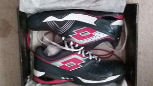 Lotto Men's Raptor Ultra IV Speed, navy, size 9.5 brand new in box