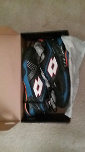 Lotto Men's Raptor Ultra IV Speed, blue&orange, size 8 brand new in box