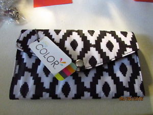 All for Color Uptown Charm Walle