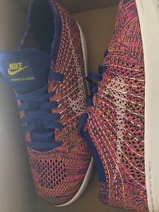Nike Tennis Classic Ultra Flyknit, Size 7