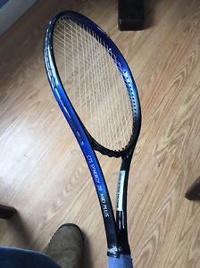Prince CTS Synergy 28 Mid Plus Tennis Racquet 4 3/8 Really Good Shape