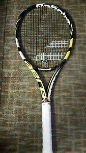 Babolat AeroPro Drive (4 3/8 grip)