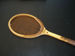 VINTAGE BANCROFT TEAR DROP WOOD TENNIS RACQUET