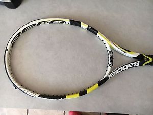Babolat Aero Storm Tour 4 3/8 grip
