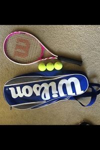 Wilson Triumph V Matrix Tennis Racquet Pink White L1 4 1/8 W/bag 3 Tennis Balls