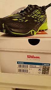 Men's Wilson Kaos size 9.5