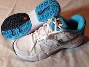 New Womens Nike Air Vapor Advantage Tennis  599364 104 Size 6 White/Lt Blue
