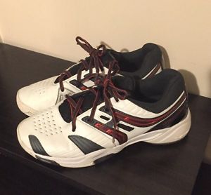 BABOLAT Women’s Tennis Shoe Size 5.5 - Very good Condition!