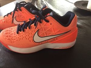 Woman Nike Zoom Cage 6.5