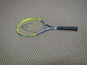 HEAD Tennis Raquet 4 1/2 - 2 Ti Reward