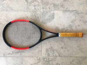 Wilson Pro Staff 97  STRUNG 4 1/4 (Tennis Racket Matte Black 315g 11.1oz)