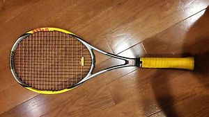 Wilson Hyper Prostaff 7.1 zone 95 grip 4 1/4