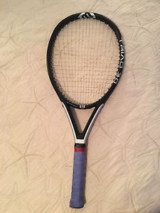 tennis racquet