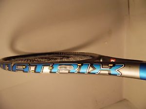 Wilson Matrix Tour Halo Design Project Tennis Raquet 4 1/4 L2 Soft Shock
