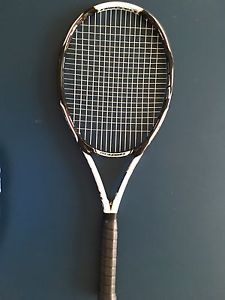 Pro Kennex KI 5 Q5 Tennis Racket - Practically new.  4 1/2 grip