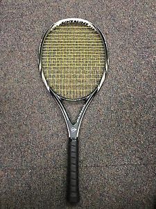 Dunlop Biomimetic 700 tennis racquet / Demo racquet