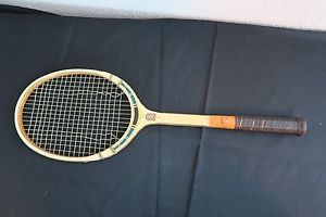 VINTAGE TAD DAVIS CLASSIC II WOOD TENNIS RACKET