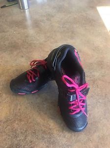 Pink Babolat Women's Tennis Shoes