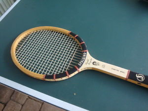 Vintage Spalding Pancho Gonzales Signature Model Photo Wooden Tennis Racquet