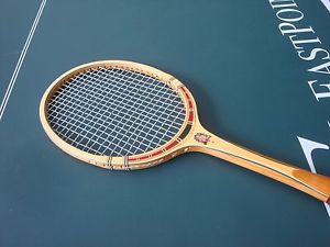 Vintage TA Davis "CLASSIC" Tennis Racquet  4 5/8 Grip "VERY GOOD"
