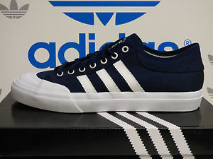 NEW AUTHENTIC ADIDAS Matchcourt men's shoes - Navy/White; B42694
