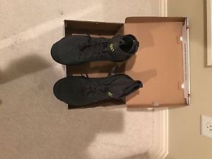 Wilson Amplifeel Size 11 Mens Tennis Shoe
