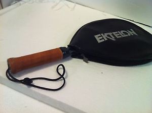 EKTELON PROTEGE GRAPHITE SENTRON RACQUET (RACQUET & CASE) & FREE X-MAS CD