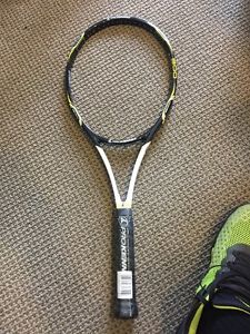 Q Tour 300 Tennis Racket 4 1/2