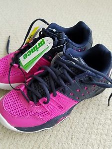NEW Prince t22 Womens 6.5 Tennis Shoes Navy Blue / Pink