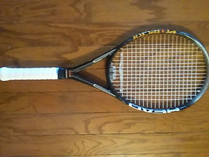 Head Protector Mid Plus Tennis Racquet-Ergonomically Correct