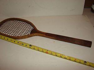 VINTAGE ANTIQUE TENNIS RACKET 1920'S ?
