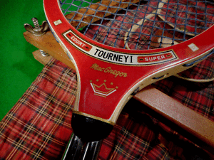 VINTAGE MacGregor TOURNEY 1 COURT SUPER TENNIS RACKET MISSING LINK WOOD-METAL