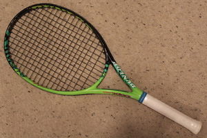 Dunlop idapt Force 100s 27" #2 grip, Strung