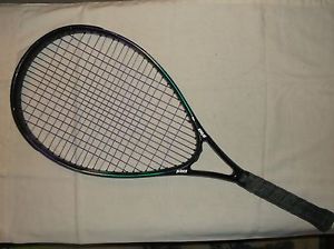 tennis racquet