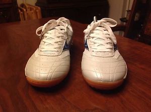 Mizuno Wave Medal - 9.5 Men's