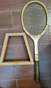 Vintage Bancroft autograph Billie Jean King fibre sealed throat tennis racquet