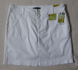 NEW Lee Natural Fit Slimming Womens White Skort Skirt with Shorts Size 12