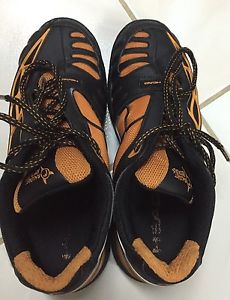 Head Tennis Junior Youth Boys sports gym Tennis Shoes Nike Size 6