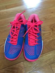 tennis shoes