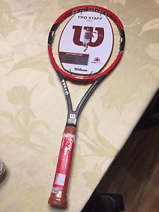Wilson pro staff 95s 4 3/8 grip  (New and Genuine)