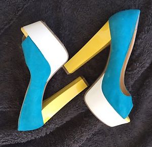Sexy & Fun Zigi Soho Peep-toe Platform Teal, Yellow and White Shoes 7.5