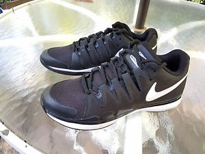 Nike Zoom Vapor 9.5 Tour tennis shoes size 10
