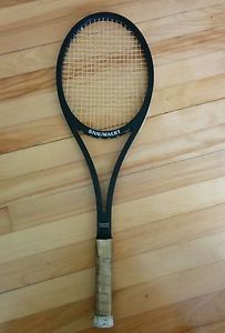 Vintage SNAUWAERT Graphite Composite Tennis Racquet - grip size 4 5/8