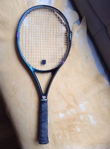 WILSON PRO STAFF 6.0 DUAL TAPER 95 MP TENNIS RACQUET 4 5/8  (NEW STRINGS)